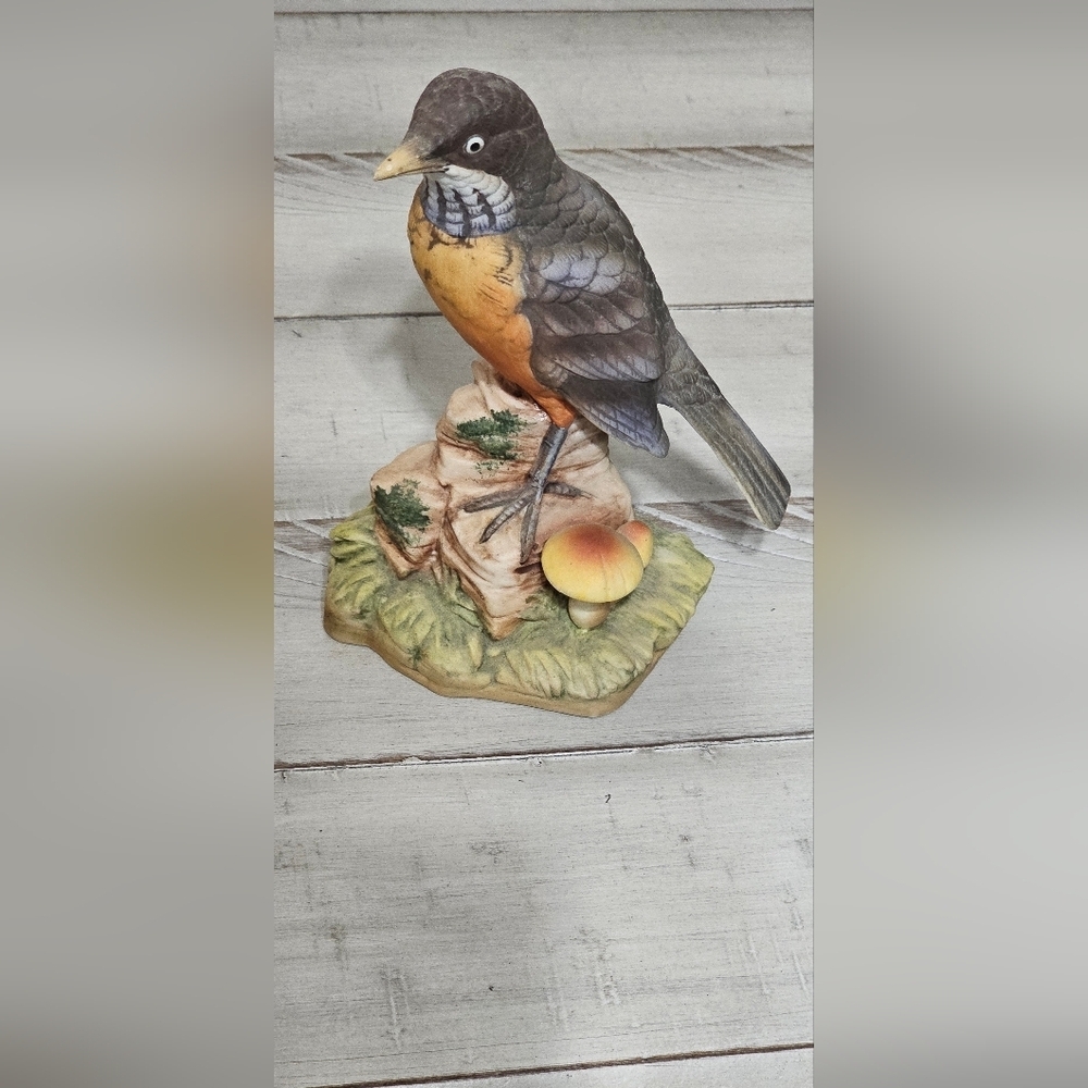 VINTAGE LEFTON HAND PAINTED CERAMIC ROBIN BIRD FIGURINE MUSHROOM KW7457 - Picture 5 of 9